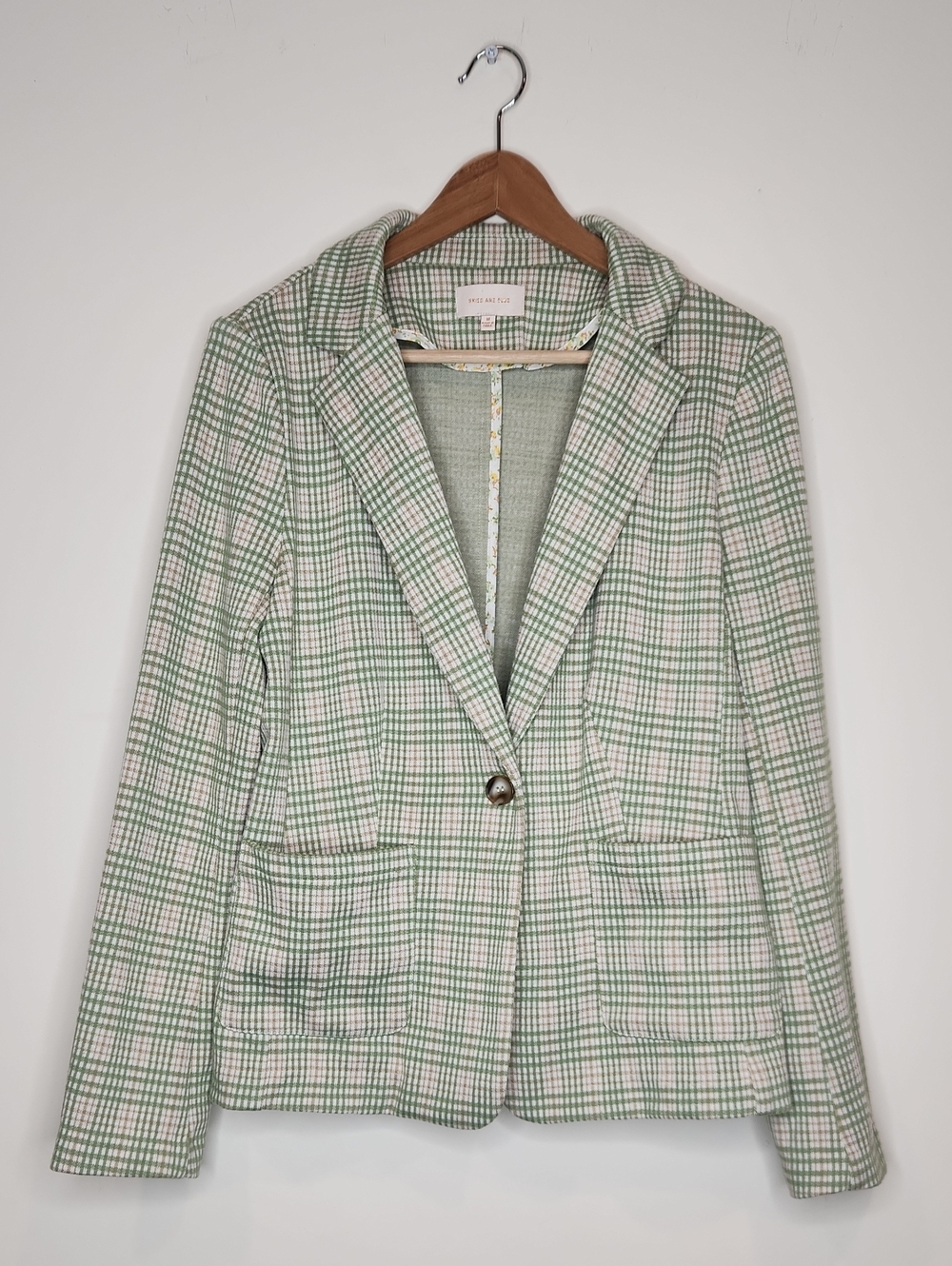 Skies Are Blue Women's Green & Brown Plaid Blazer Jacket Size Medium Tailored - Picture 2 of 9